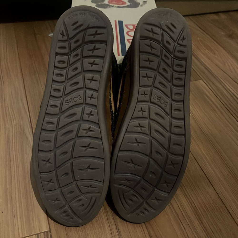 Skecher’s Bobs shoes/slippers - Picture 4 of 6